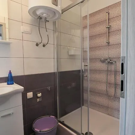 Apartmani Rebecca Vir Exterior photo