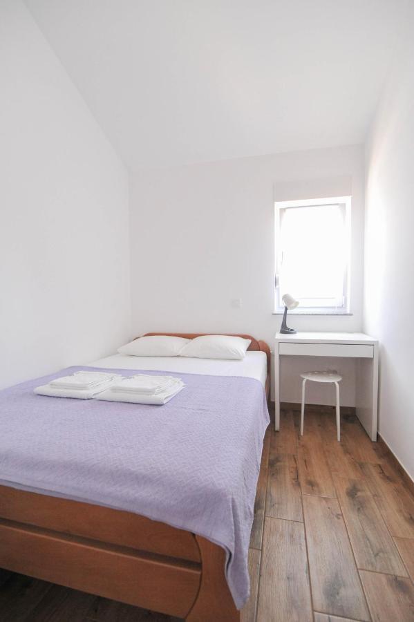 Apartament Rebecca Vir